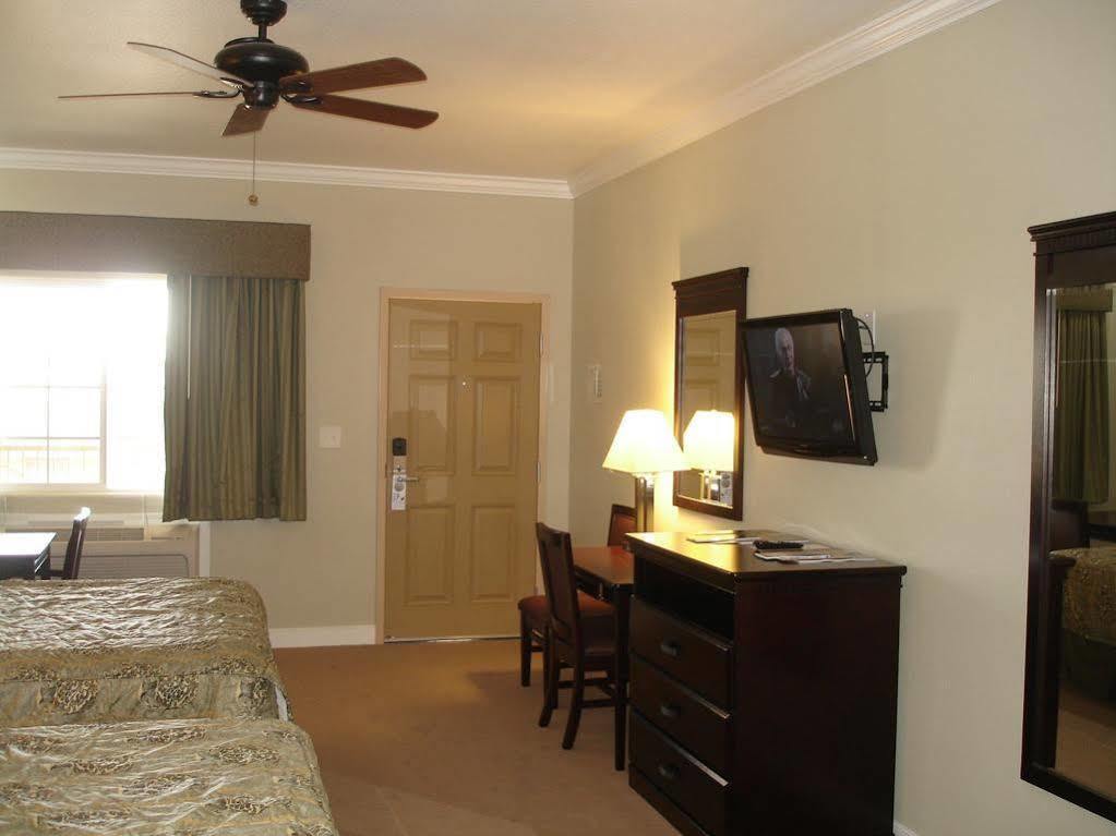 Rodeo Lodge Clovis Exterior photo