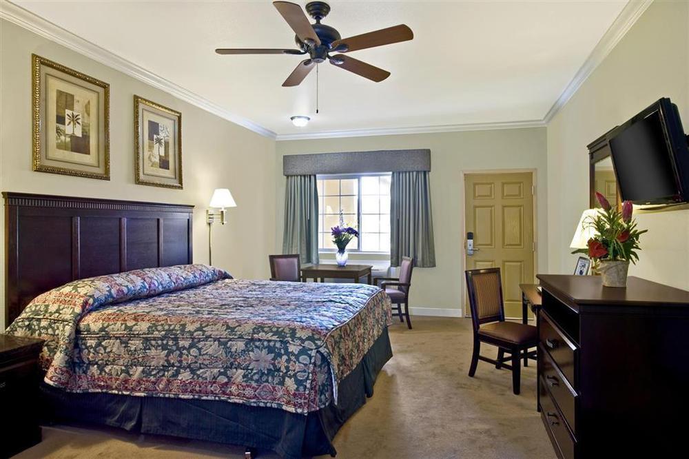 Rodeo Lodge Clovis Room photo